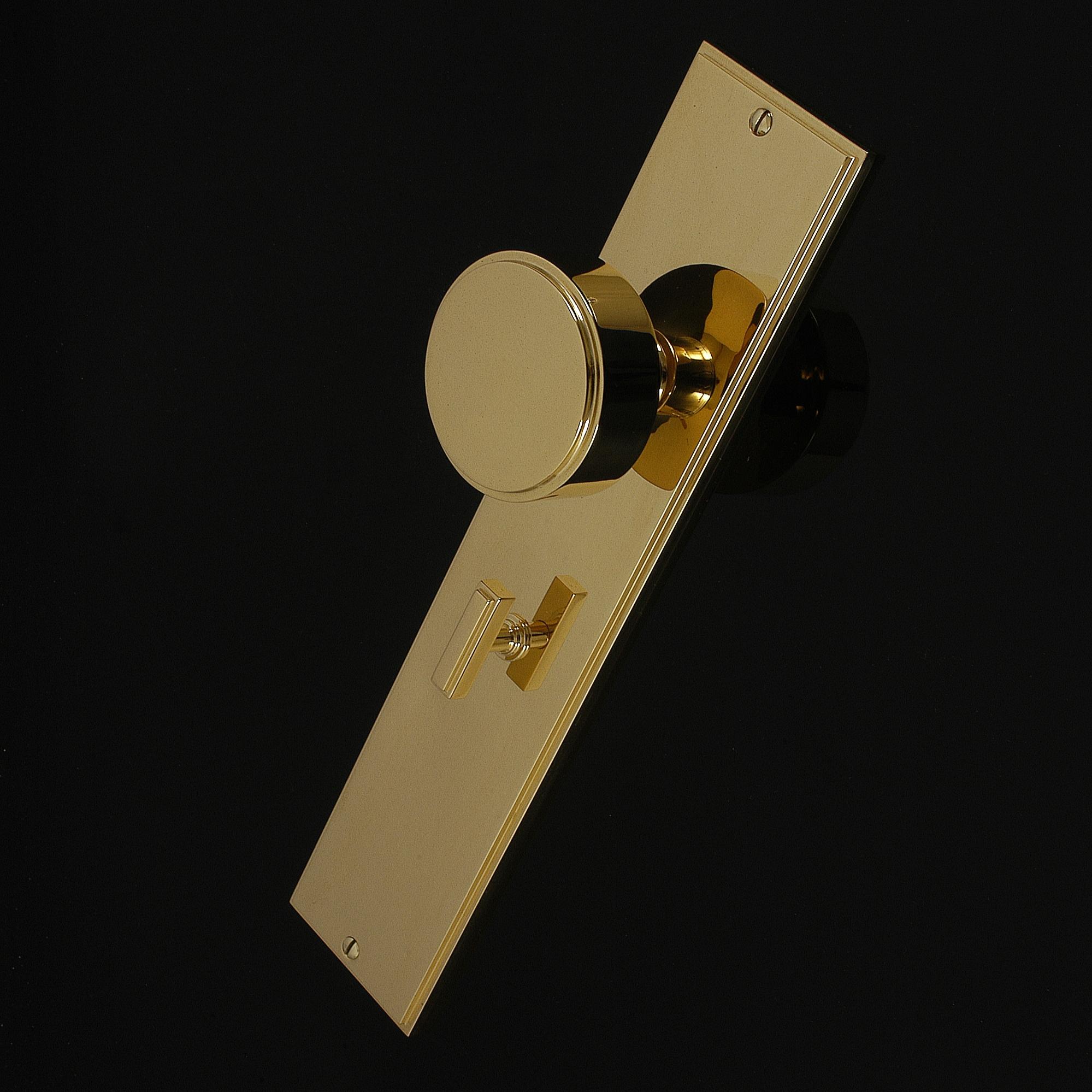 Compton Door Knob on Plate - Image 474
