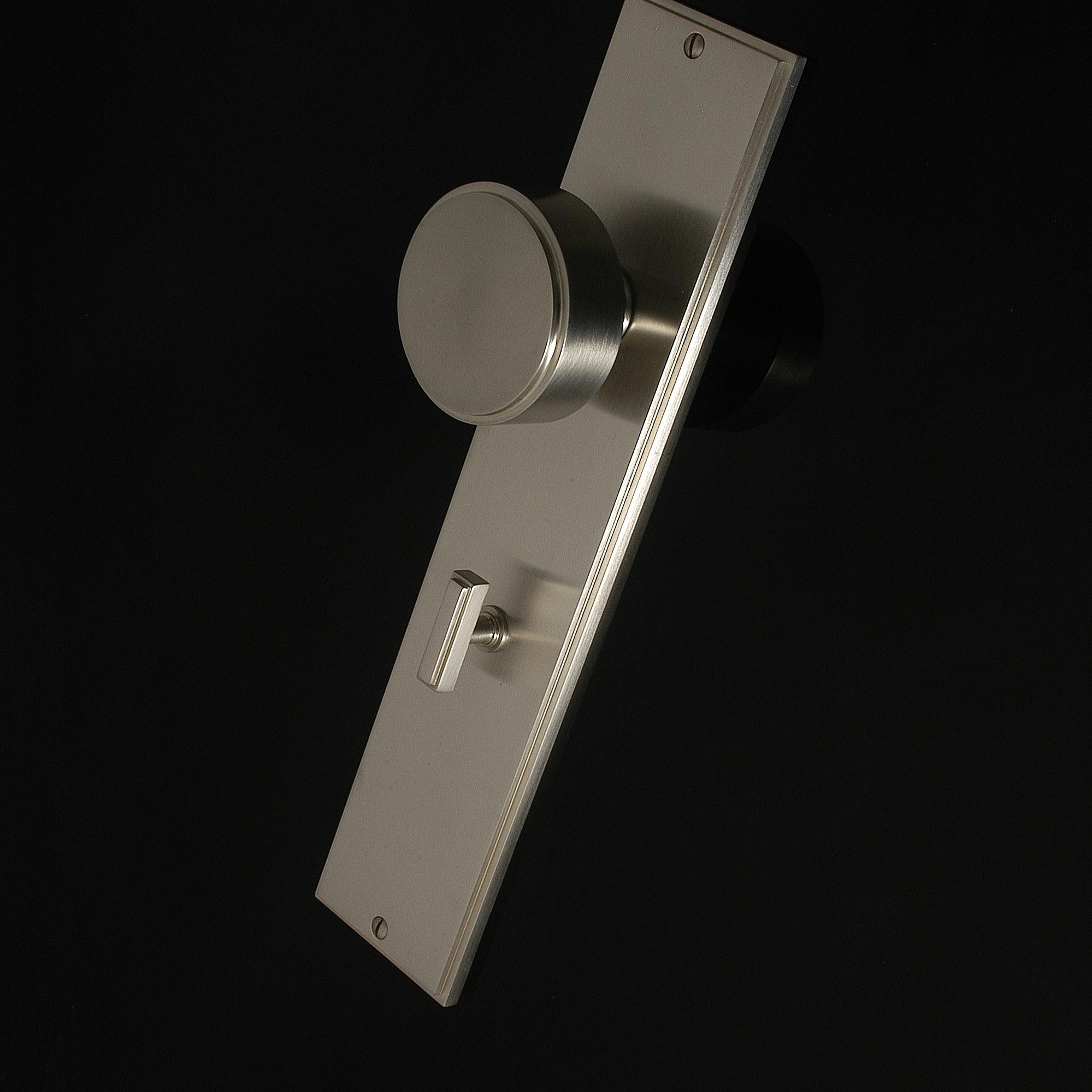 Compton Door Knob on Plate - Image 479
