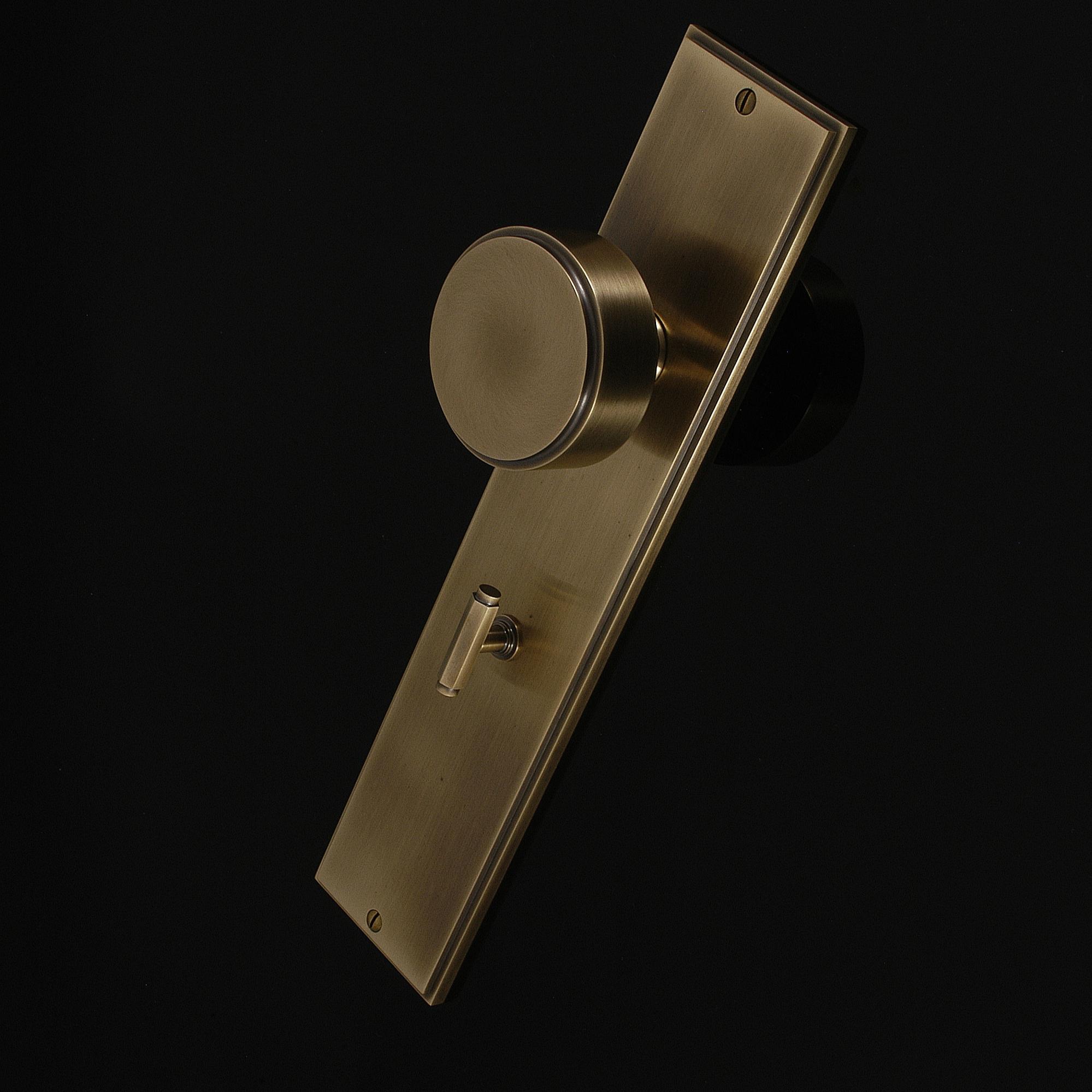 Compton Door Knob on Plate - Image 481