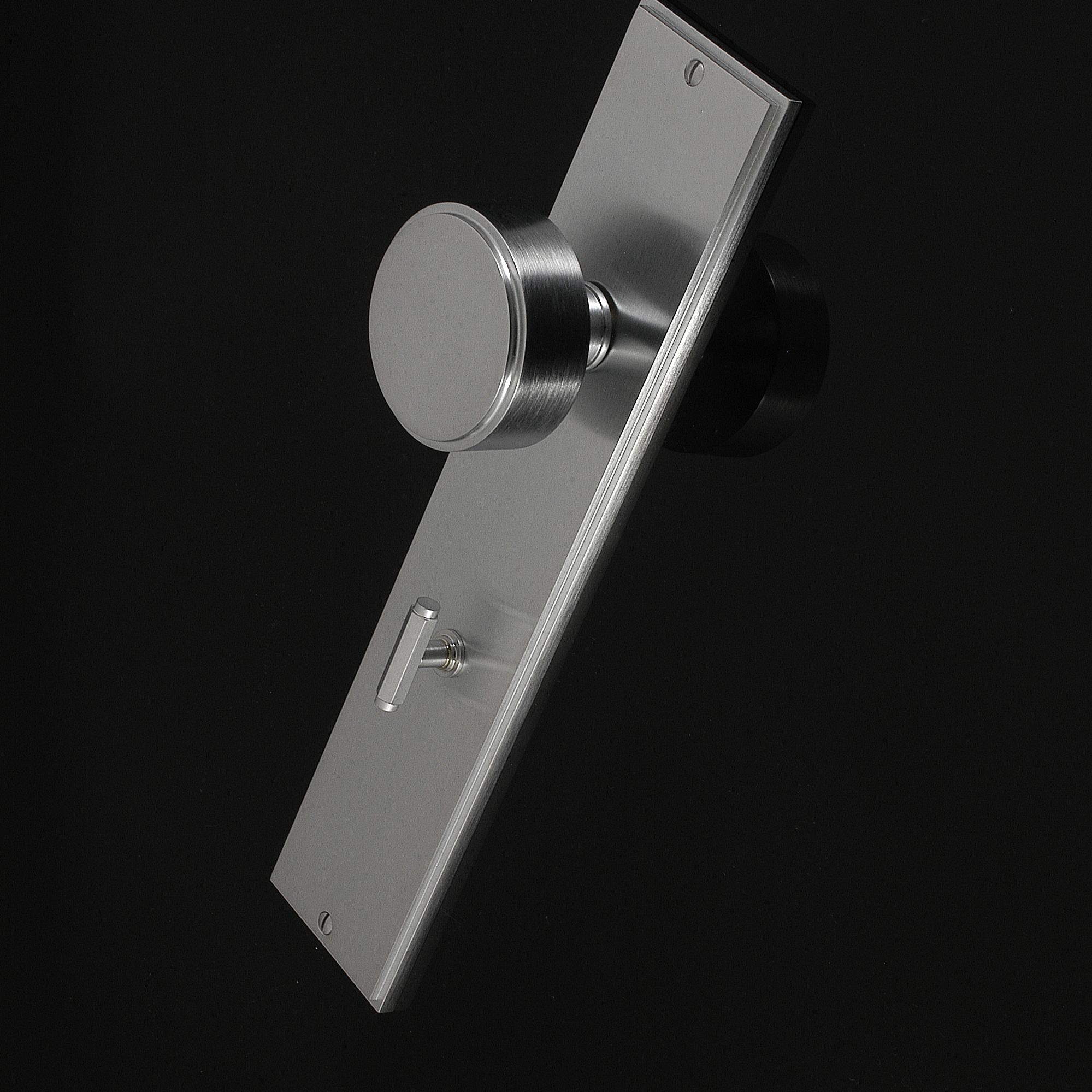 Compton Door Knob on Plate - Image 487
