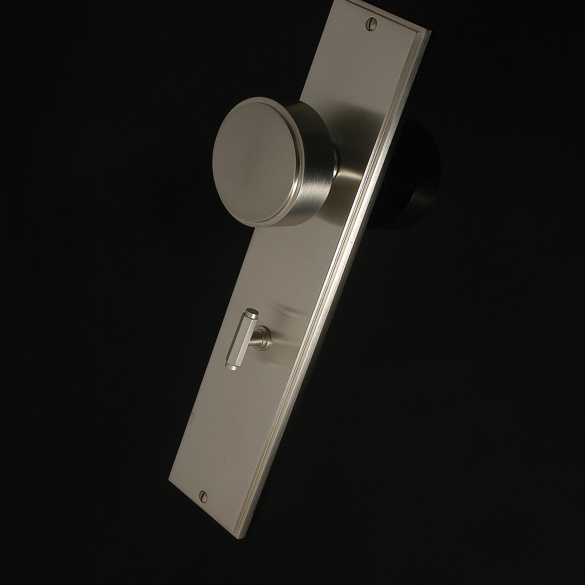 Compton Door Knob on Plate - Image 488