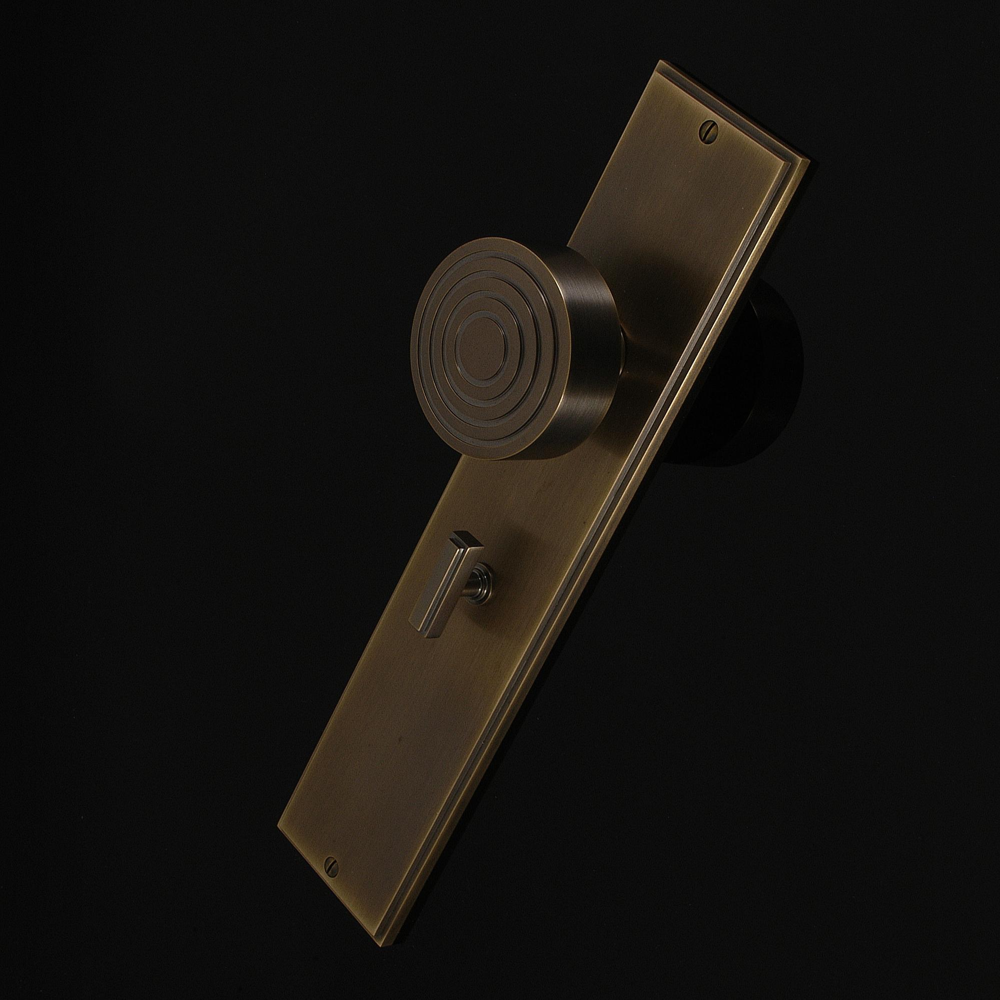 Burford Door Knob on Plate - Image 321