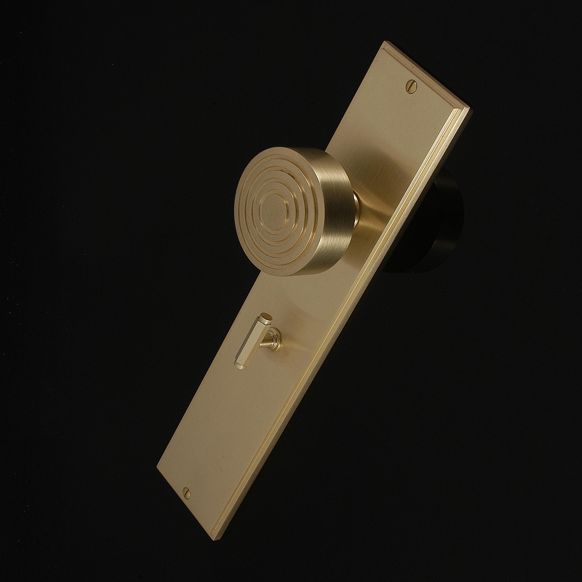 Burford Door Knob on Plate - Image 334