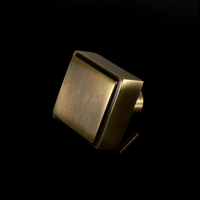 Chelsea Cupboard Knob