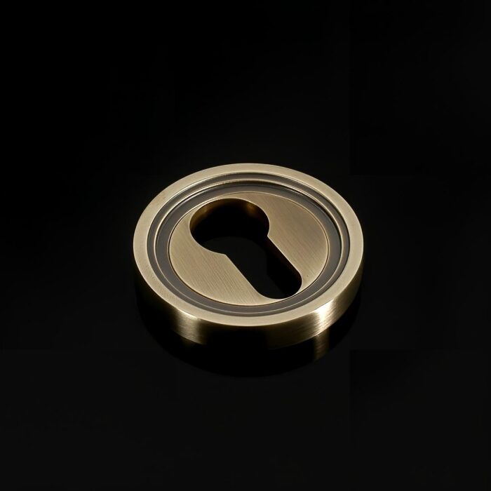 Corby Escutcheon