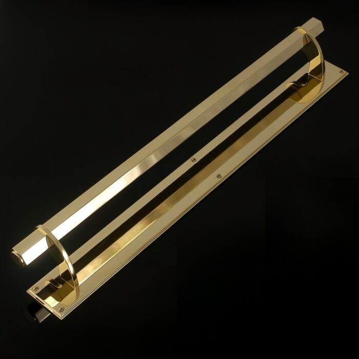 Wychbury Single Crank Pull Handle on Plate