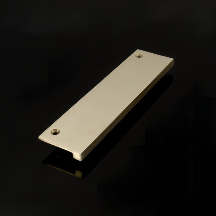 Kinver Square Lip Edge Pull