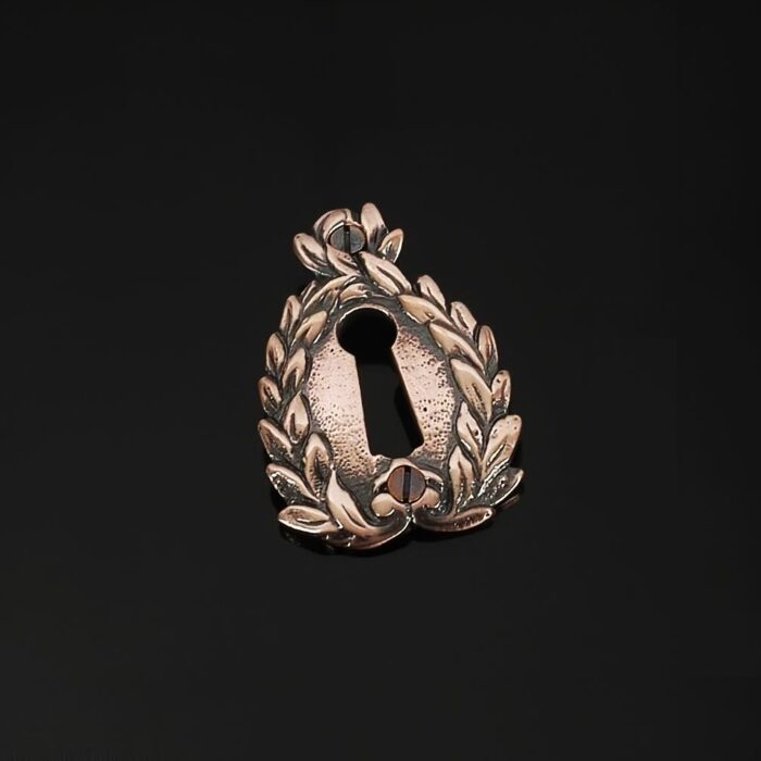 Louis XIV Wreath Escutcheon