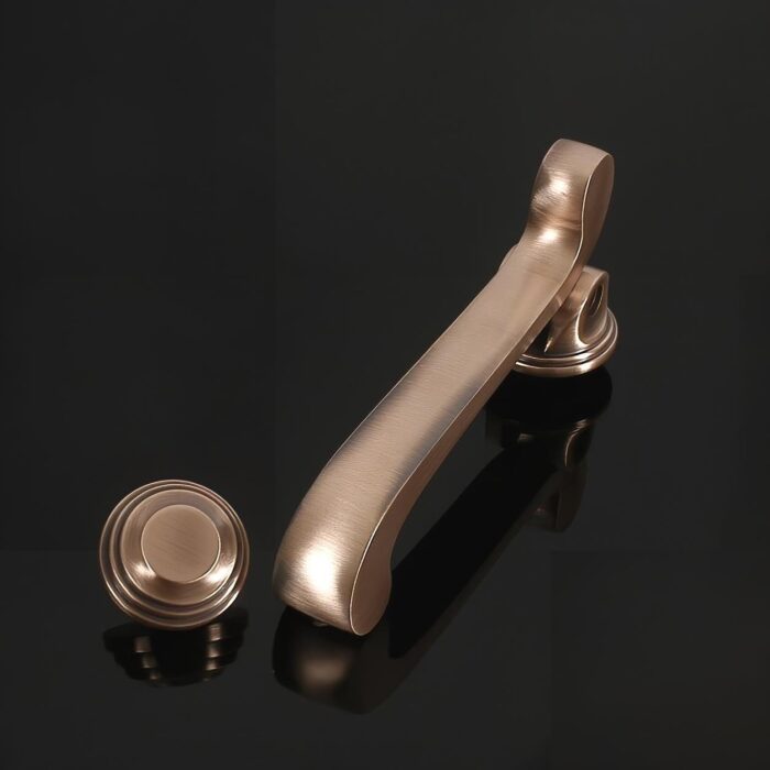 Constable Drop Knocker