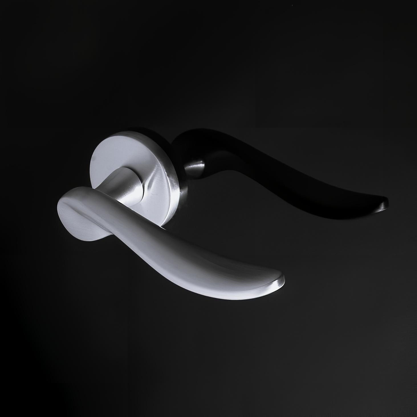 Vertex Door Handle