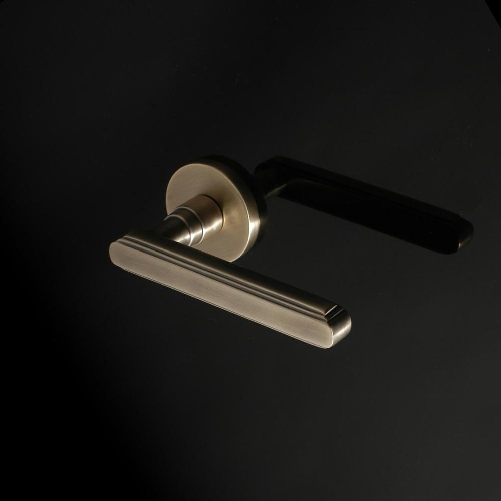 Pinnacle Door Handle - Image 5